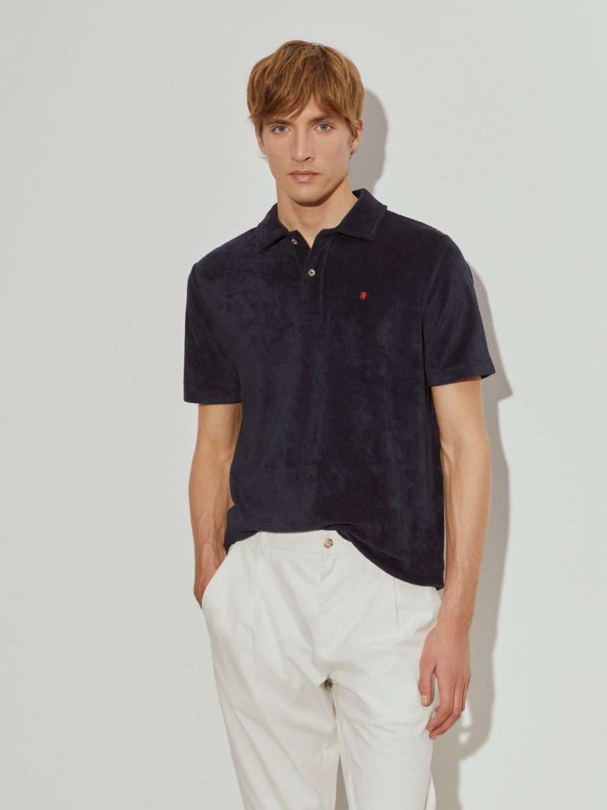 Calças chino regular fit com pregas