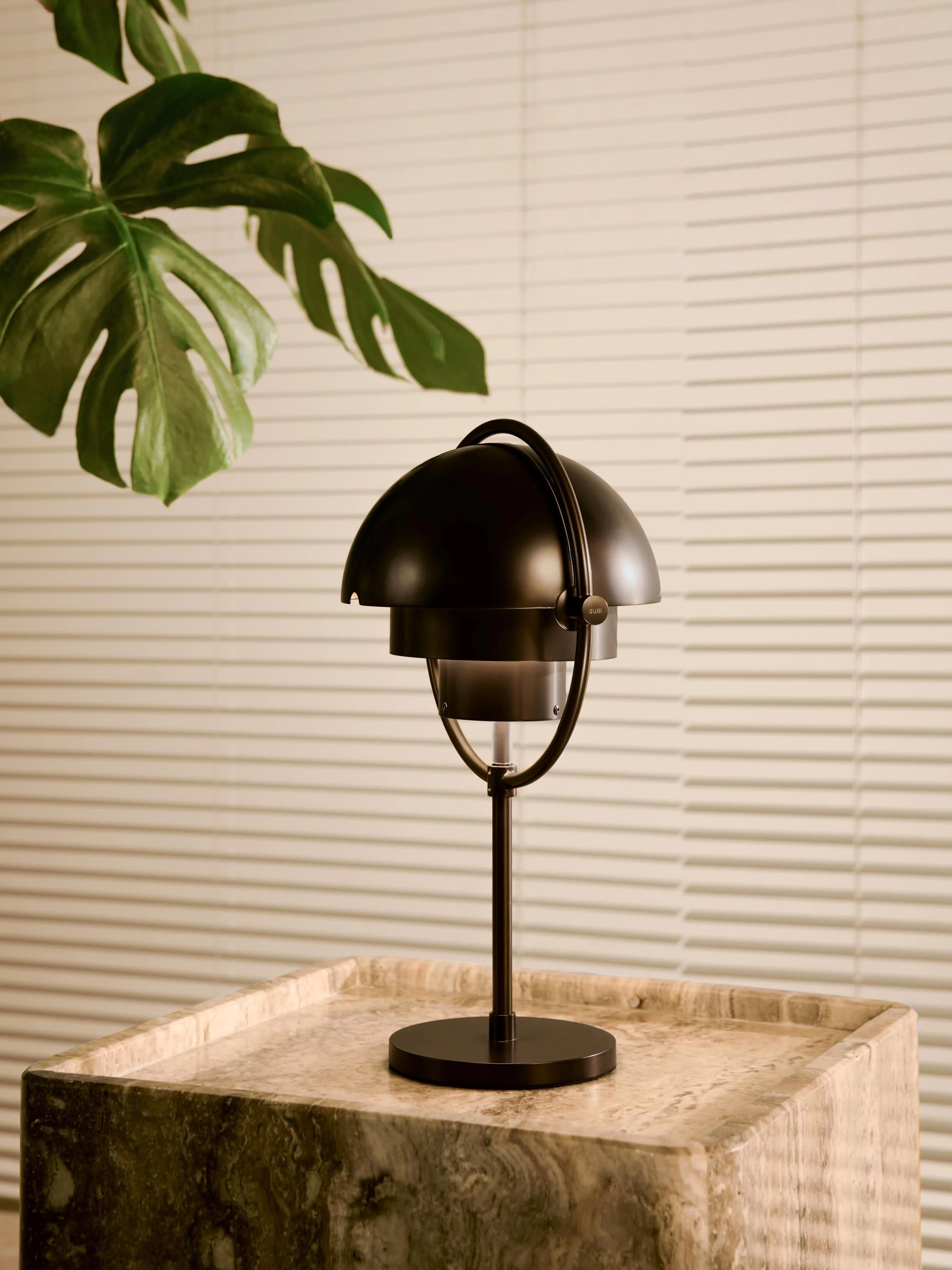Mobiele dimbare tafellamp Multi-Lite, verstelbaar