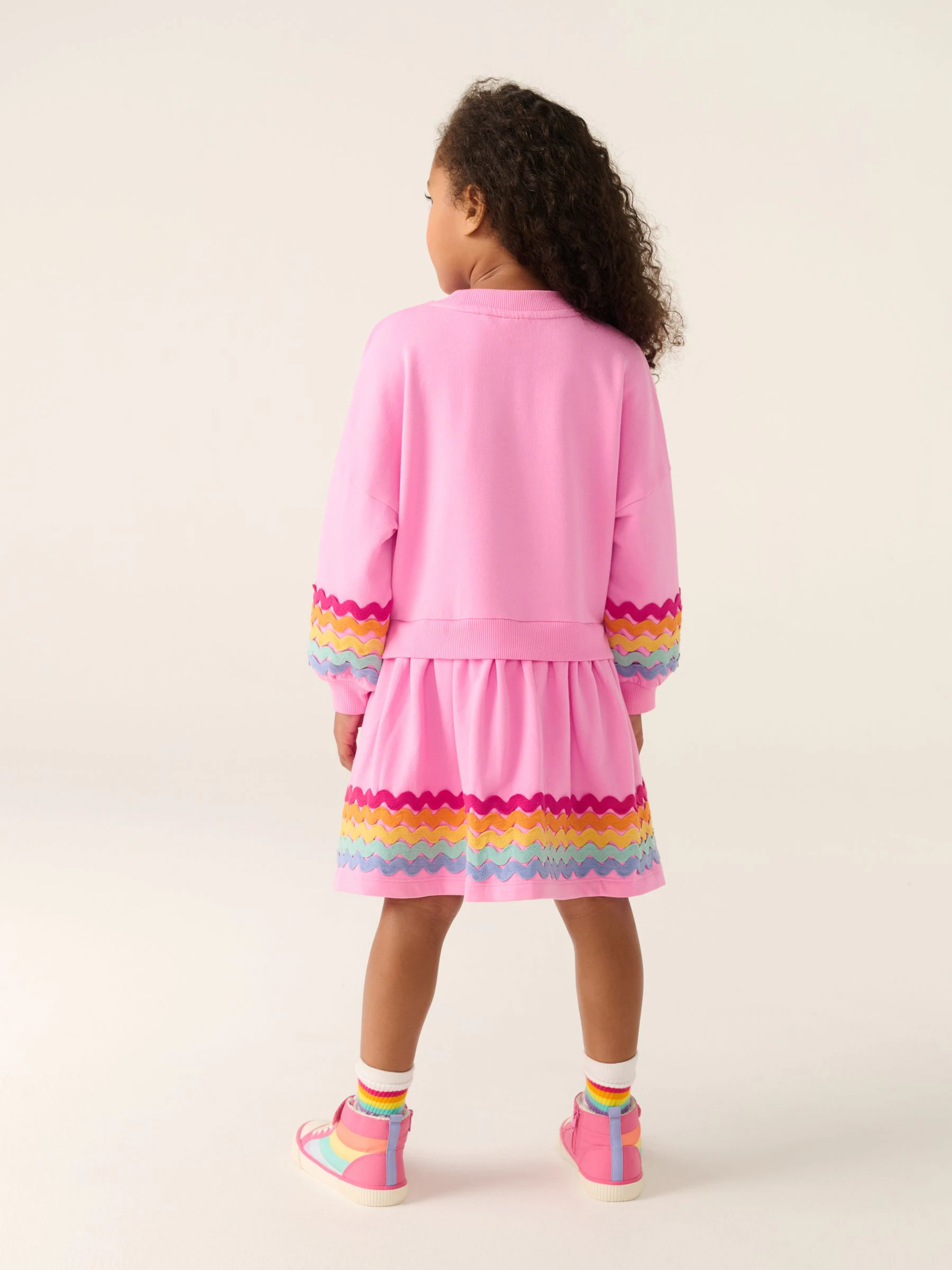 Little Bird by Jools Oliver pastelkleurige regenboog Ric Rac mockable sweatjurk
