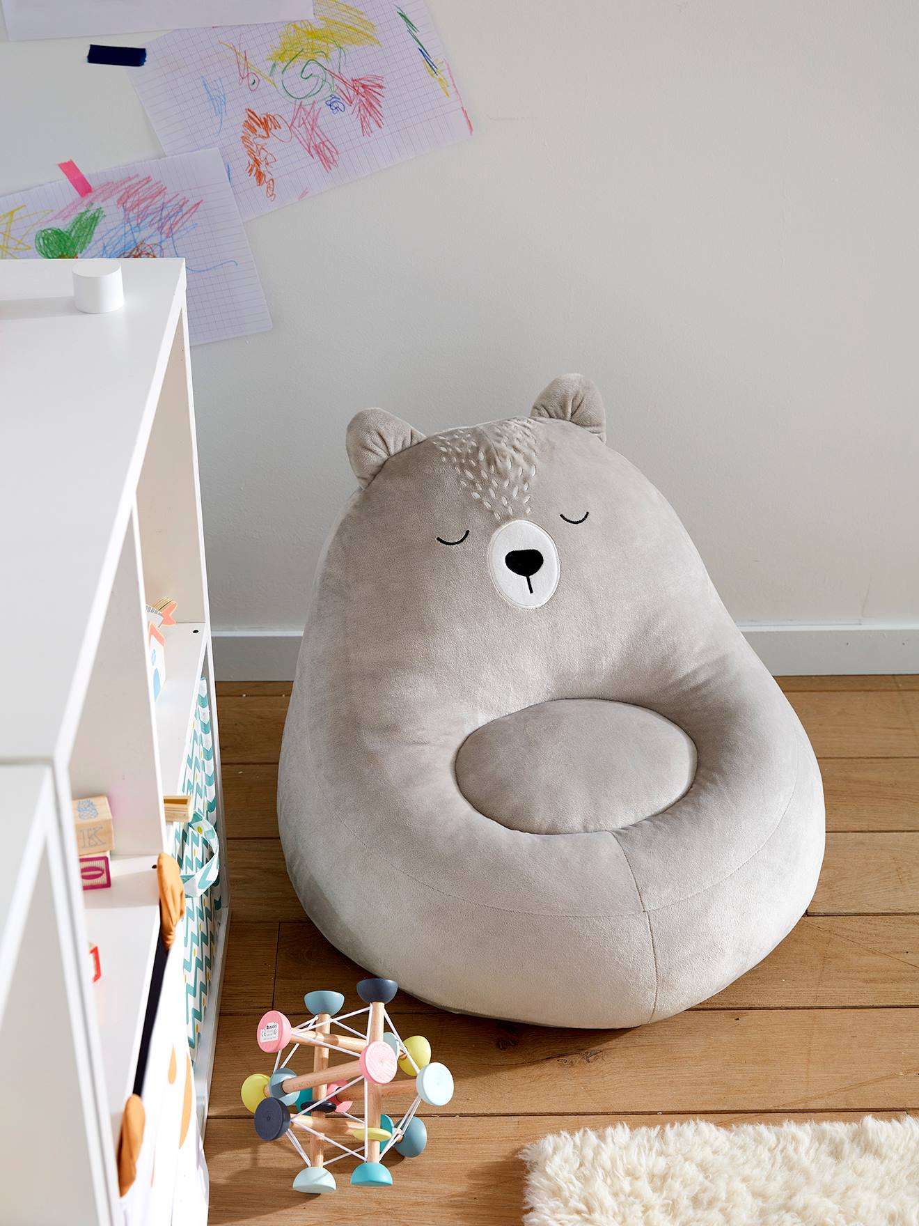 Poltrona em forma de urso com pele sintética bicolor cinza-claro/multicolorida