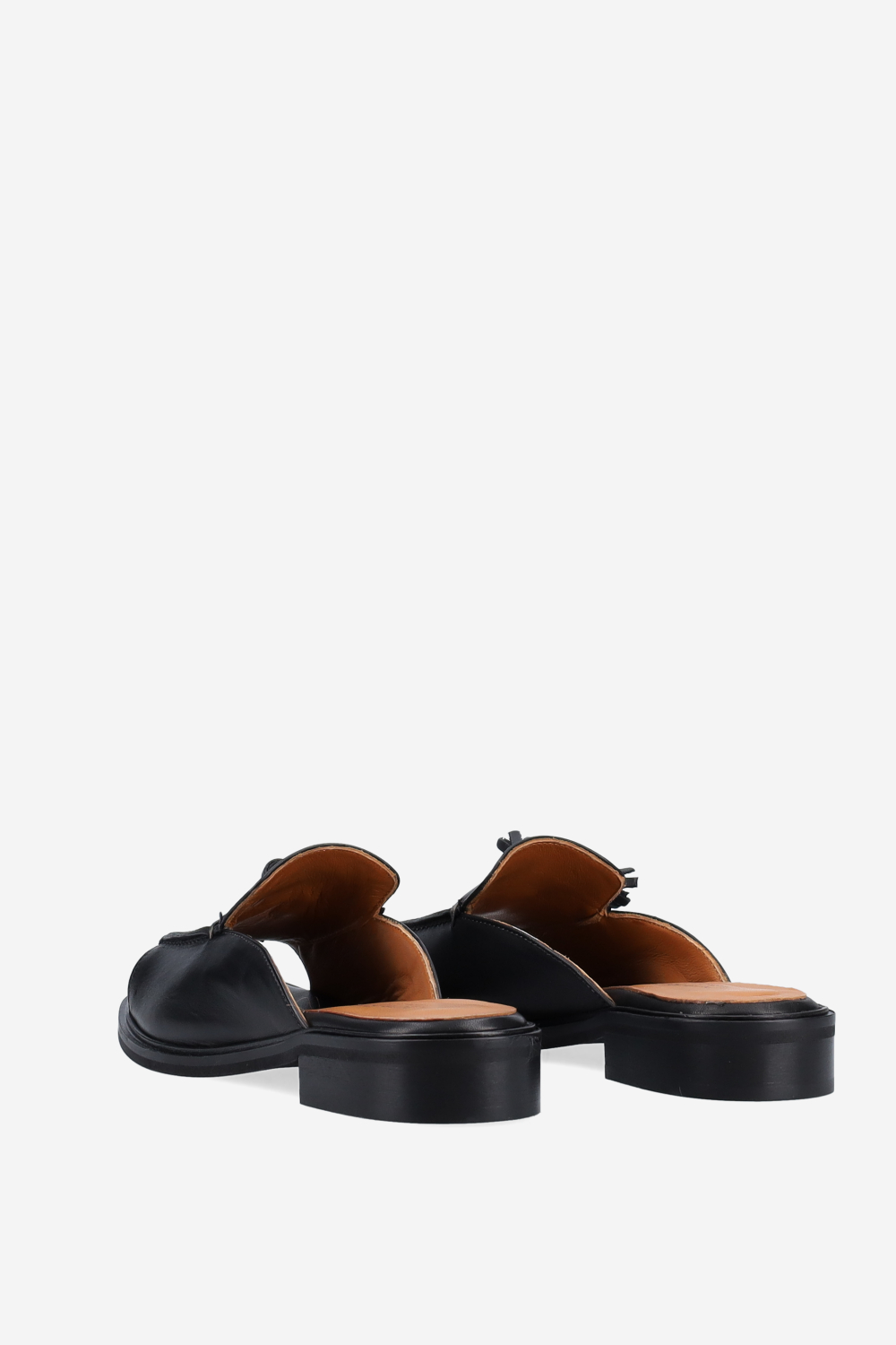 Leather tassel sandals