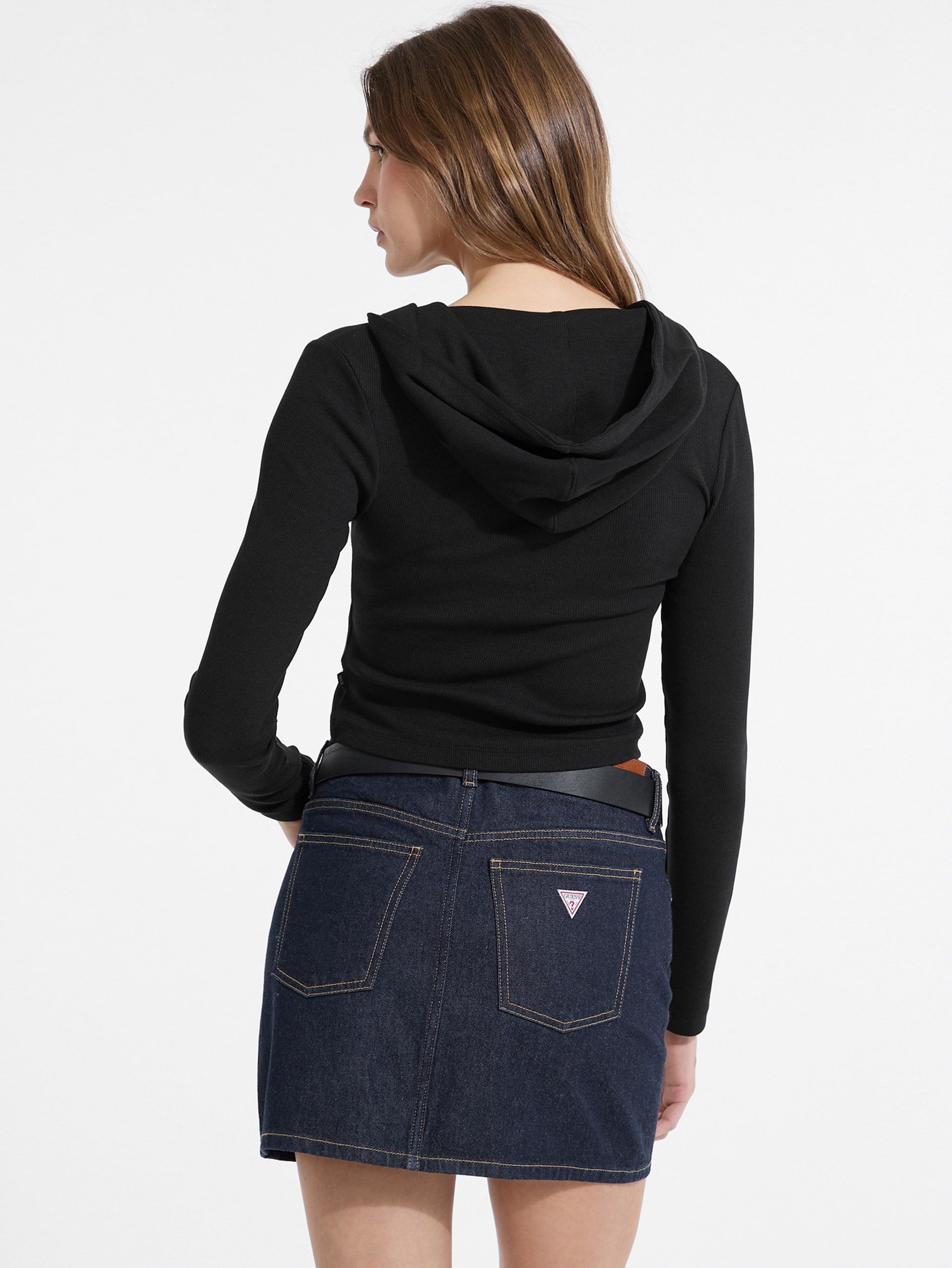 Blusa Slim com Capuz e Logotipo Bordado