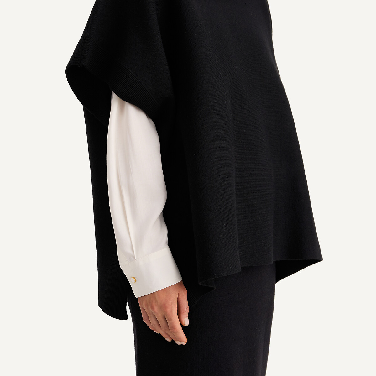 ANNE WEYBURN<br>Poncho de gola redonda em malha Milano