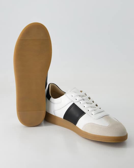 Regarde Le Ciel Grisel 01 Sneaker in Beige