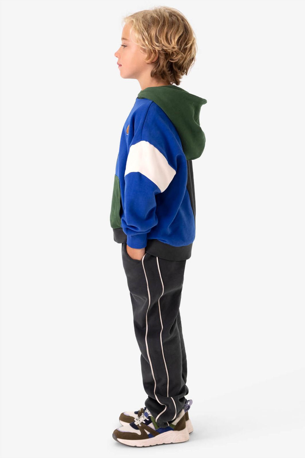 Donkergrijze sweatpants met strepen