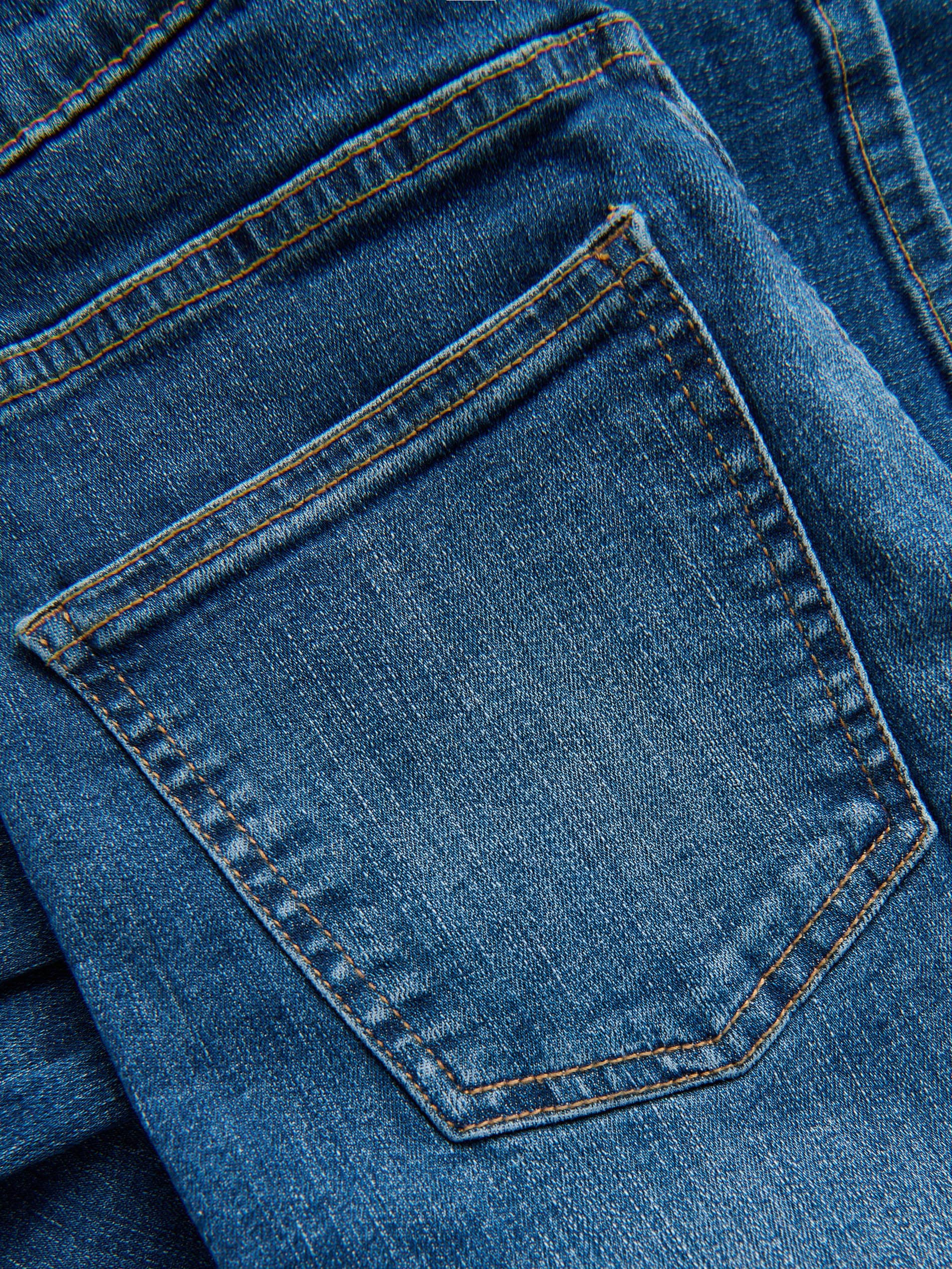 Slim straight jeans