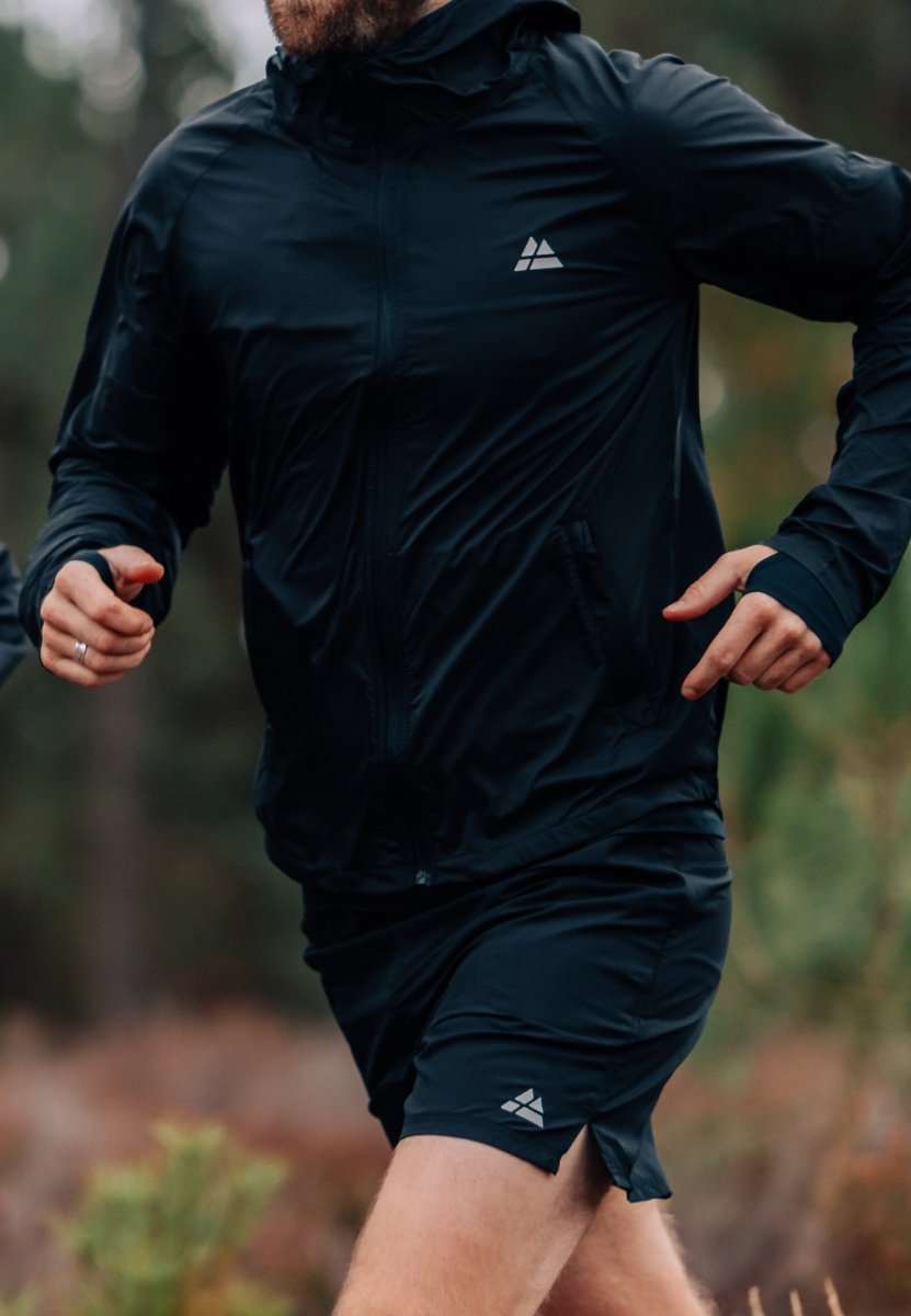 VINDTÆT SPORTSJAKKE TIL MÆND