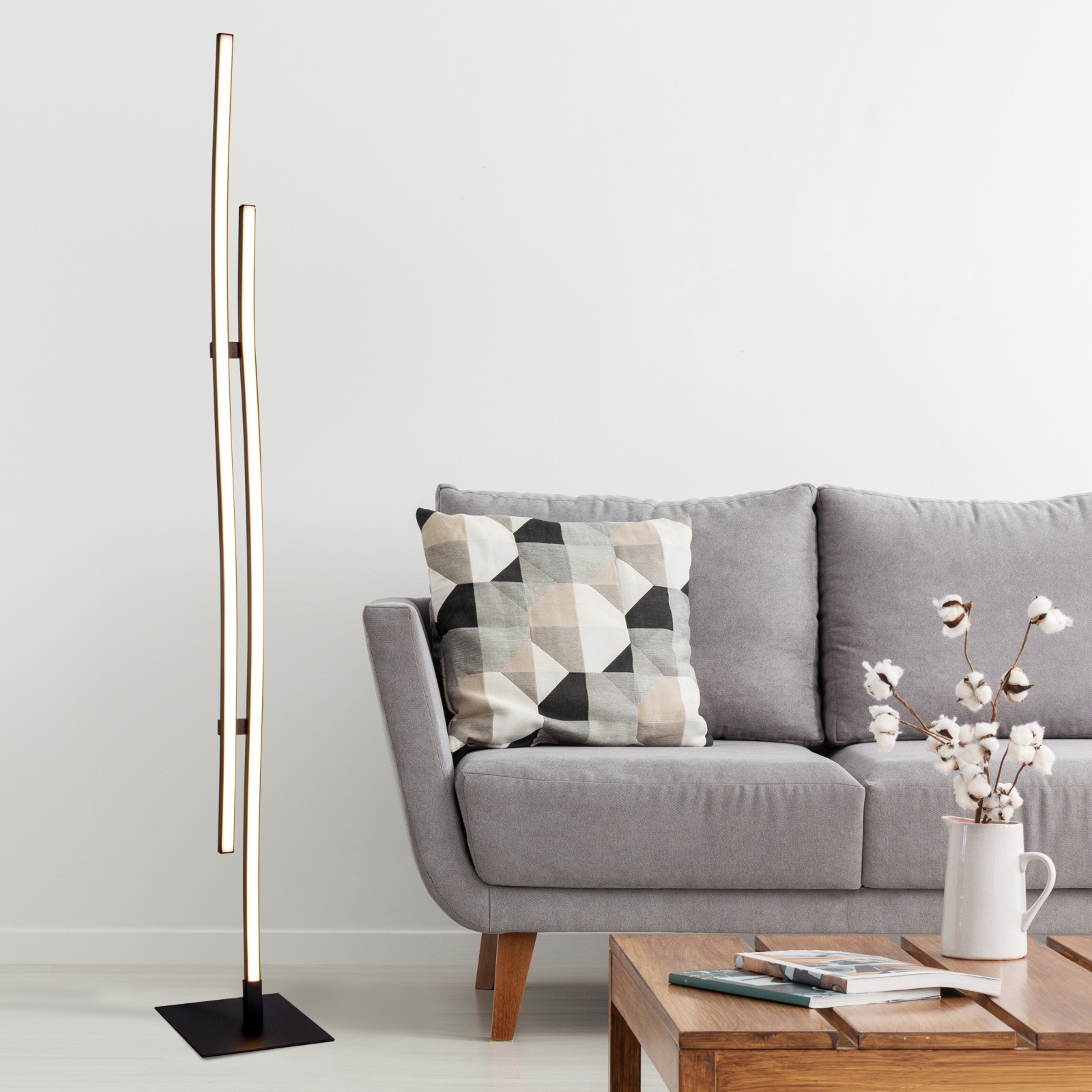 LED-Stehleuchte ONDA - schwarz -130 cm hoch