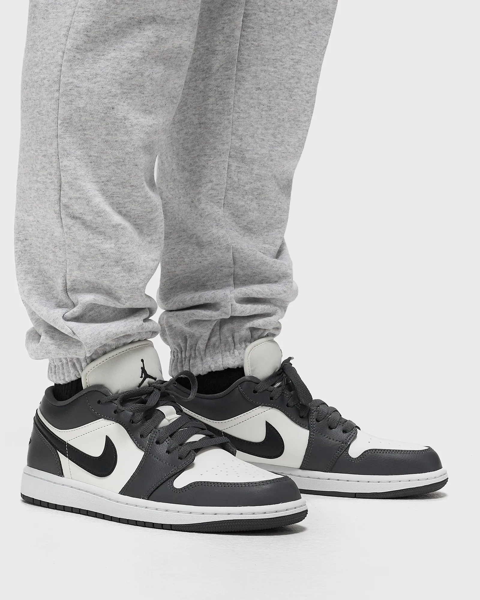 Jordan WMNS AIR JORDAN 1 LOW