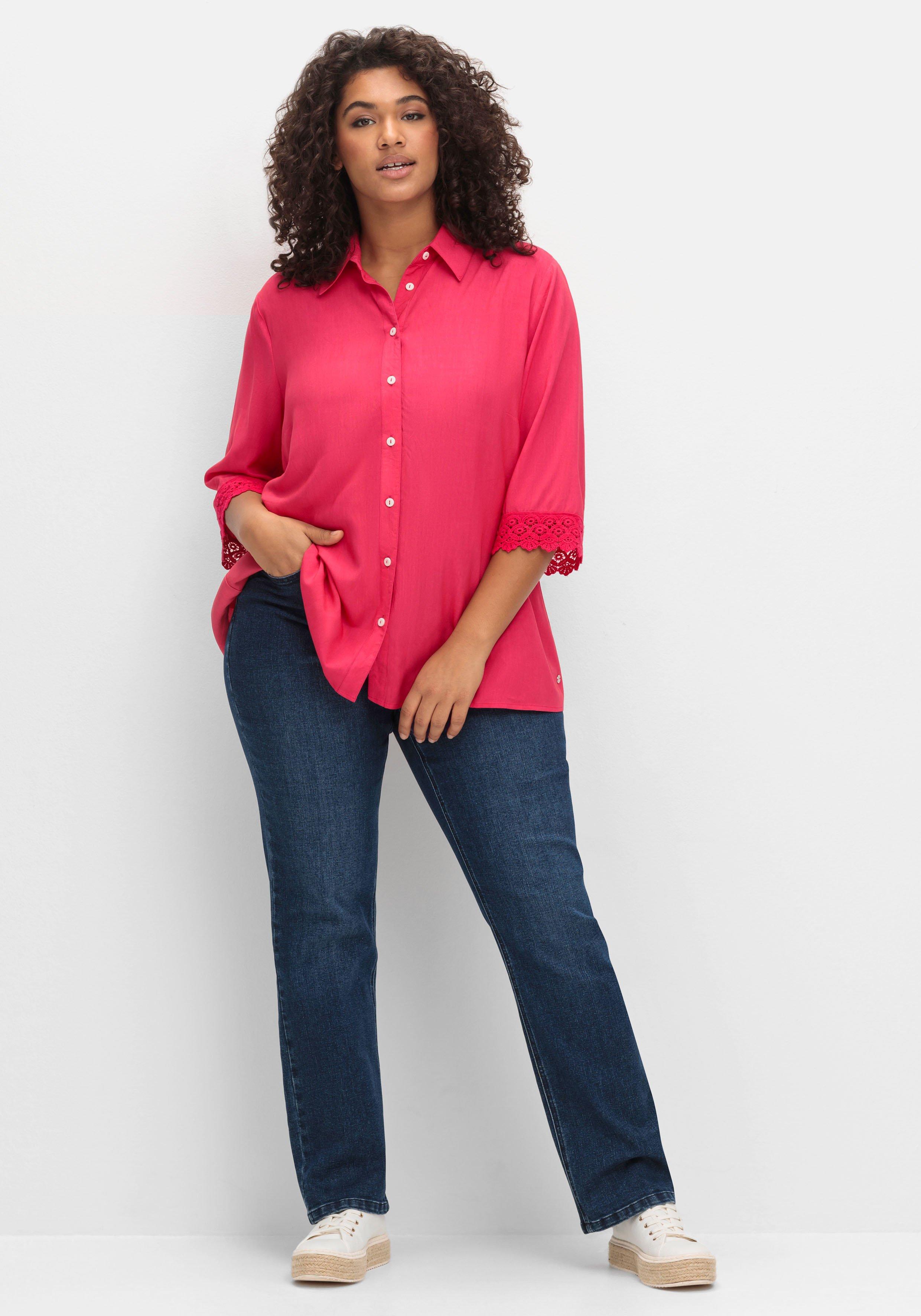 Bluse mit Spitzenkante am Ärmelsaum