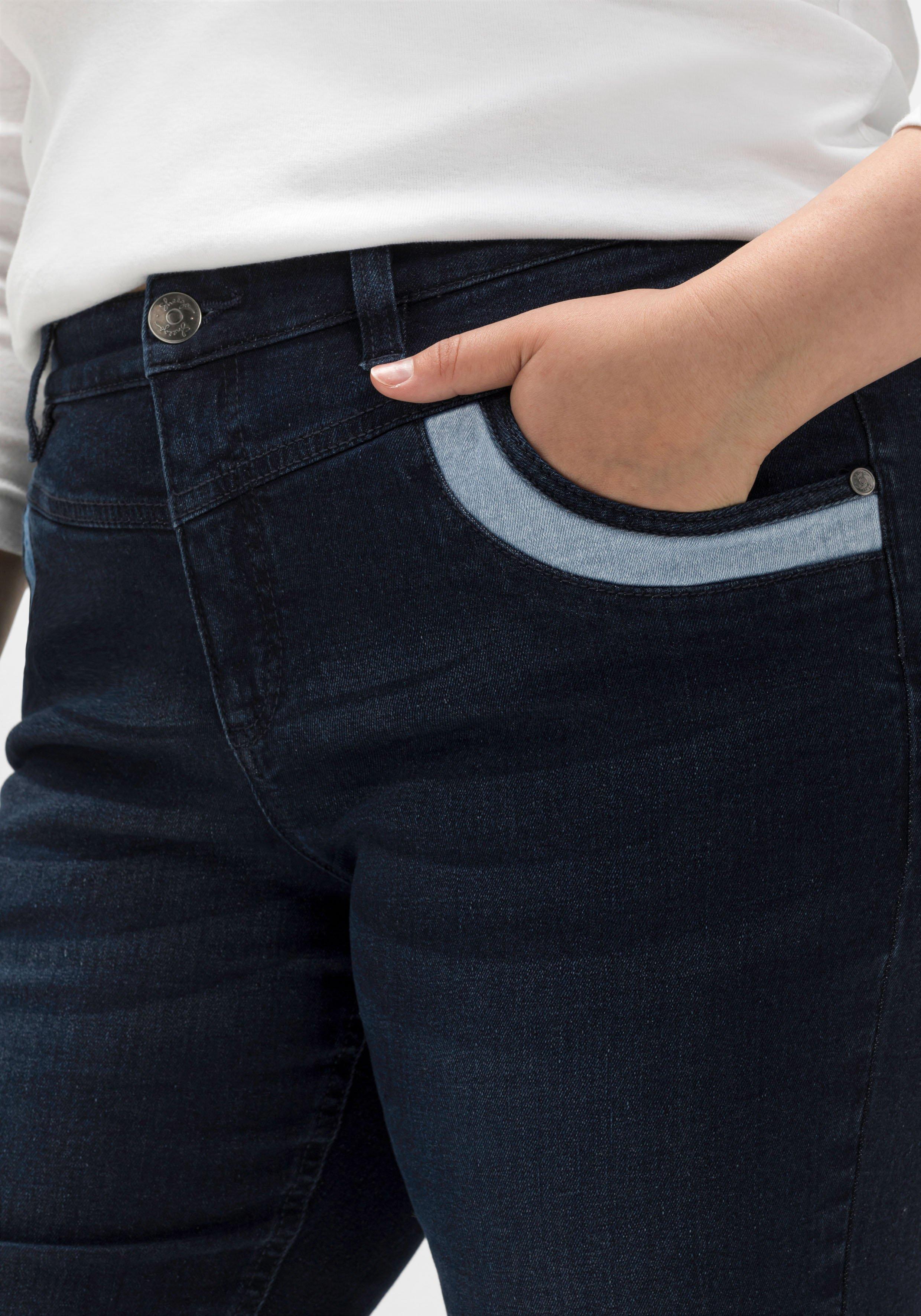 Bootcut-Jeans mit Kontrastdetails