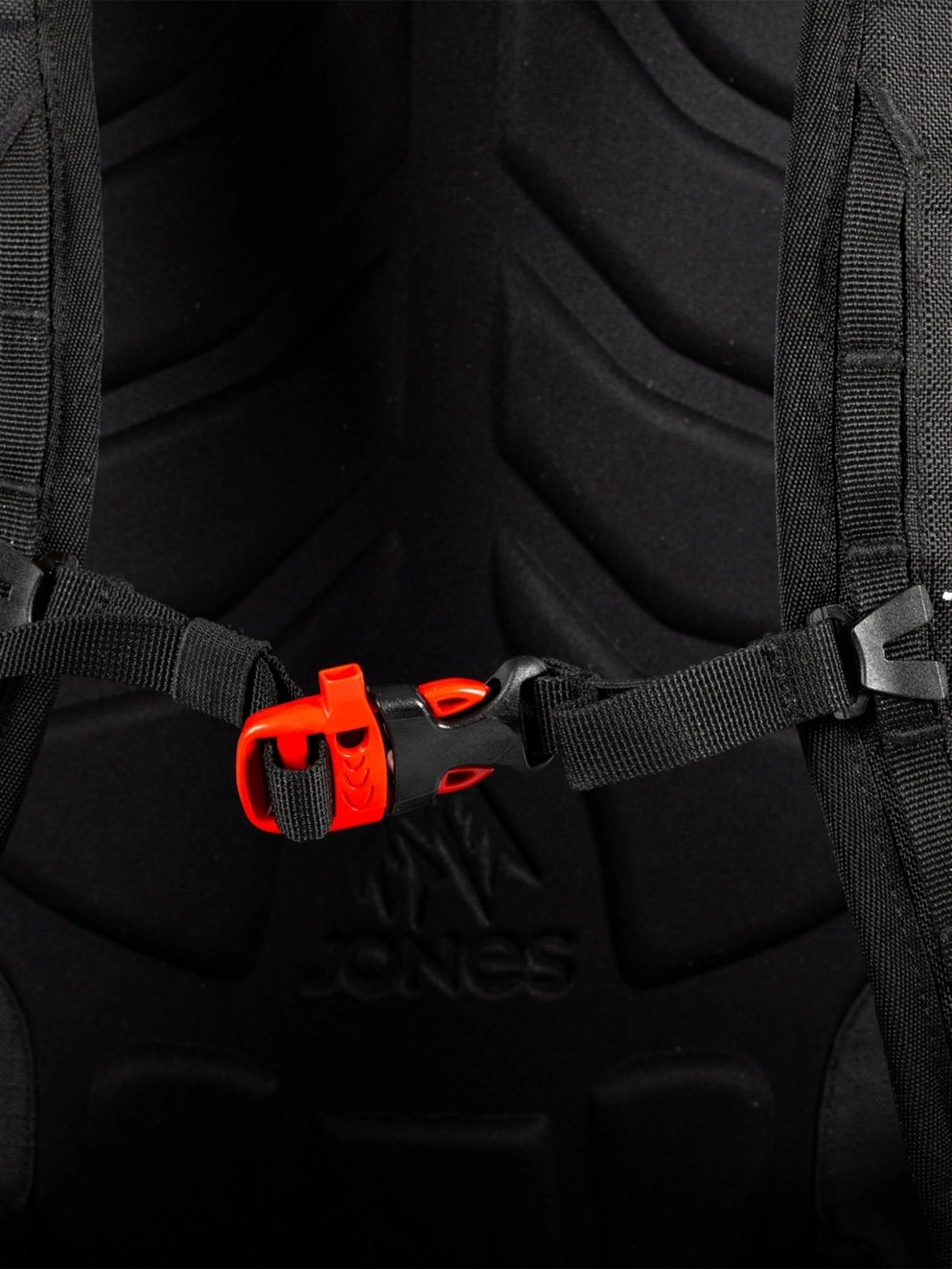 Jones Snowboards Further 25L Backpack stealth black