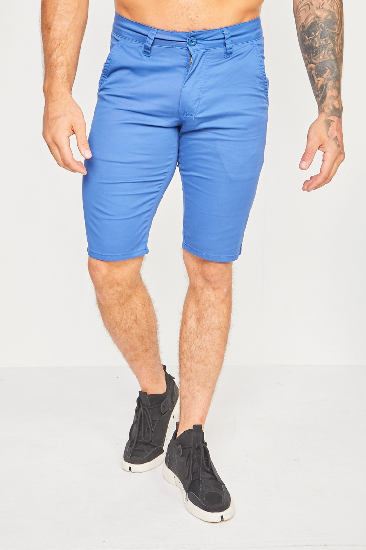 Short chino bleu électrique