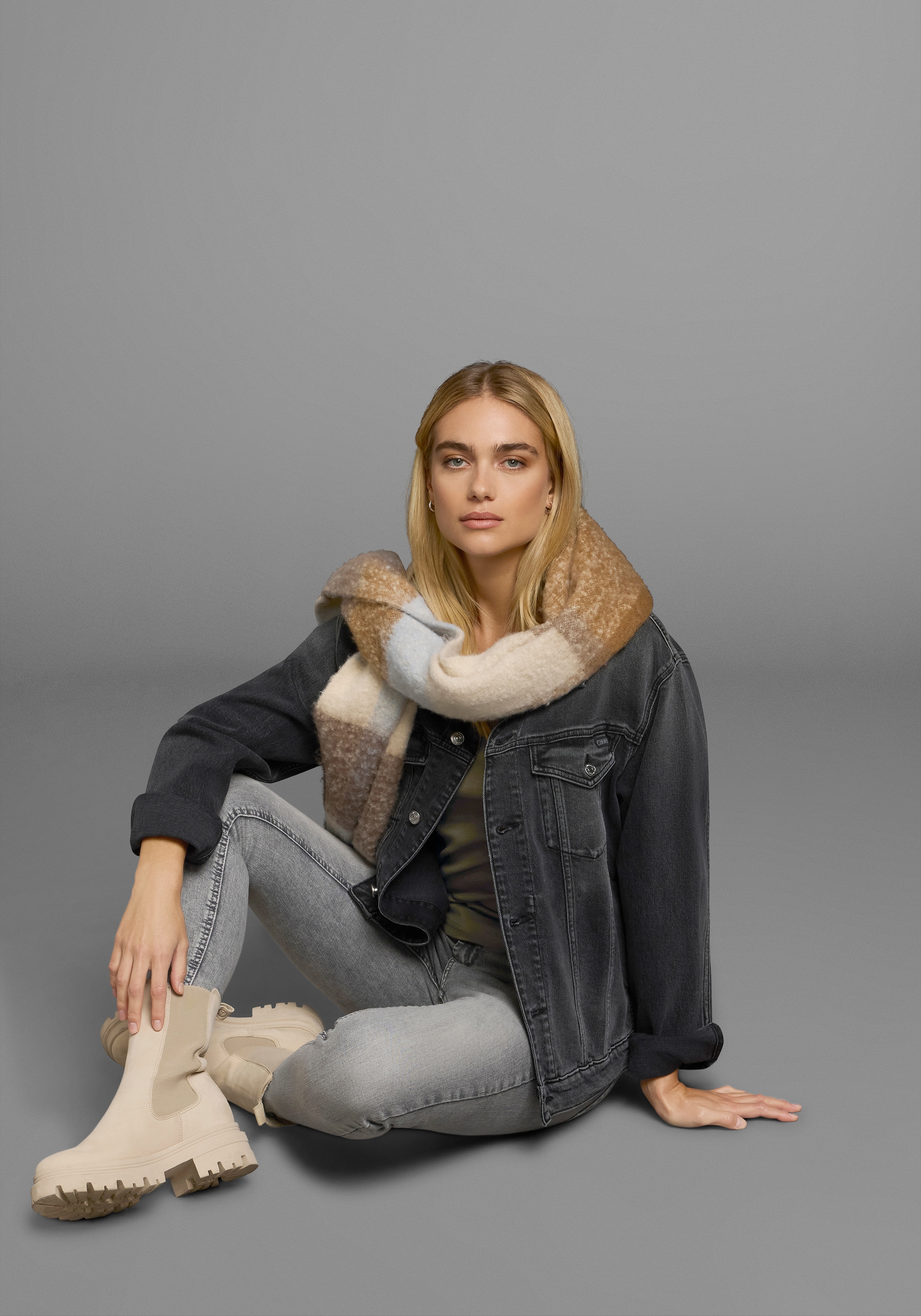 Flashlights V-Shirt, 2 Stk. unifarben,  V-Ausschnitt,  Basic-Stil,  aus Baumwolle,  im 2er-Pack