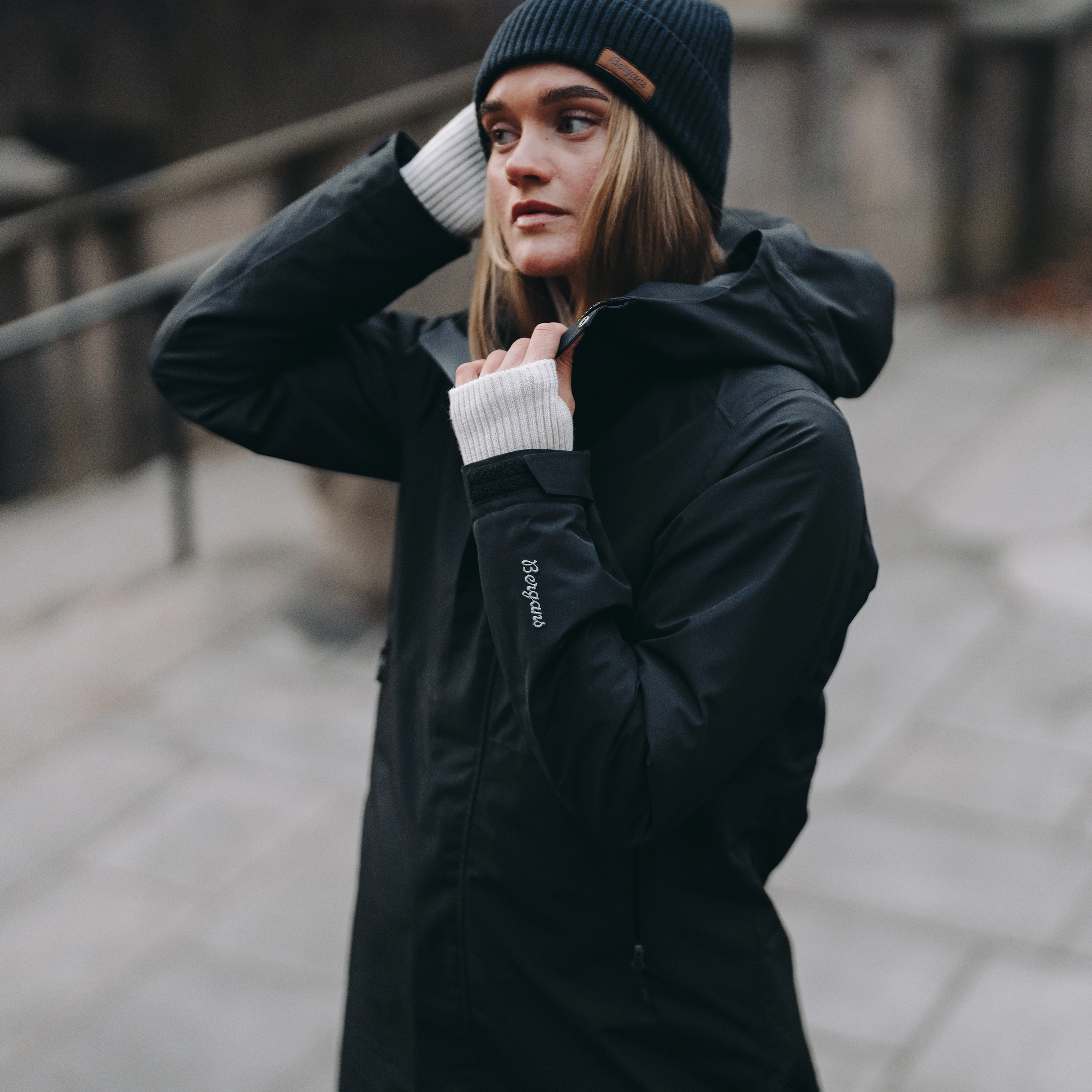 Urban Insulated Shell Coat Women Black