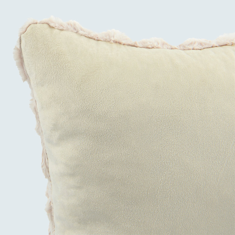 Coussin imitation fourrure 'Ida'