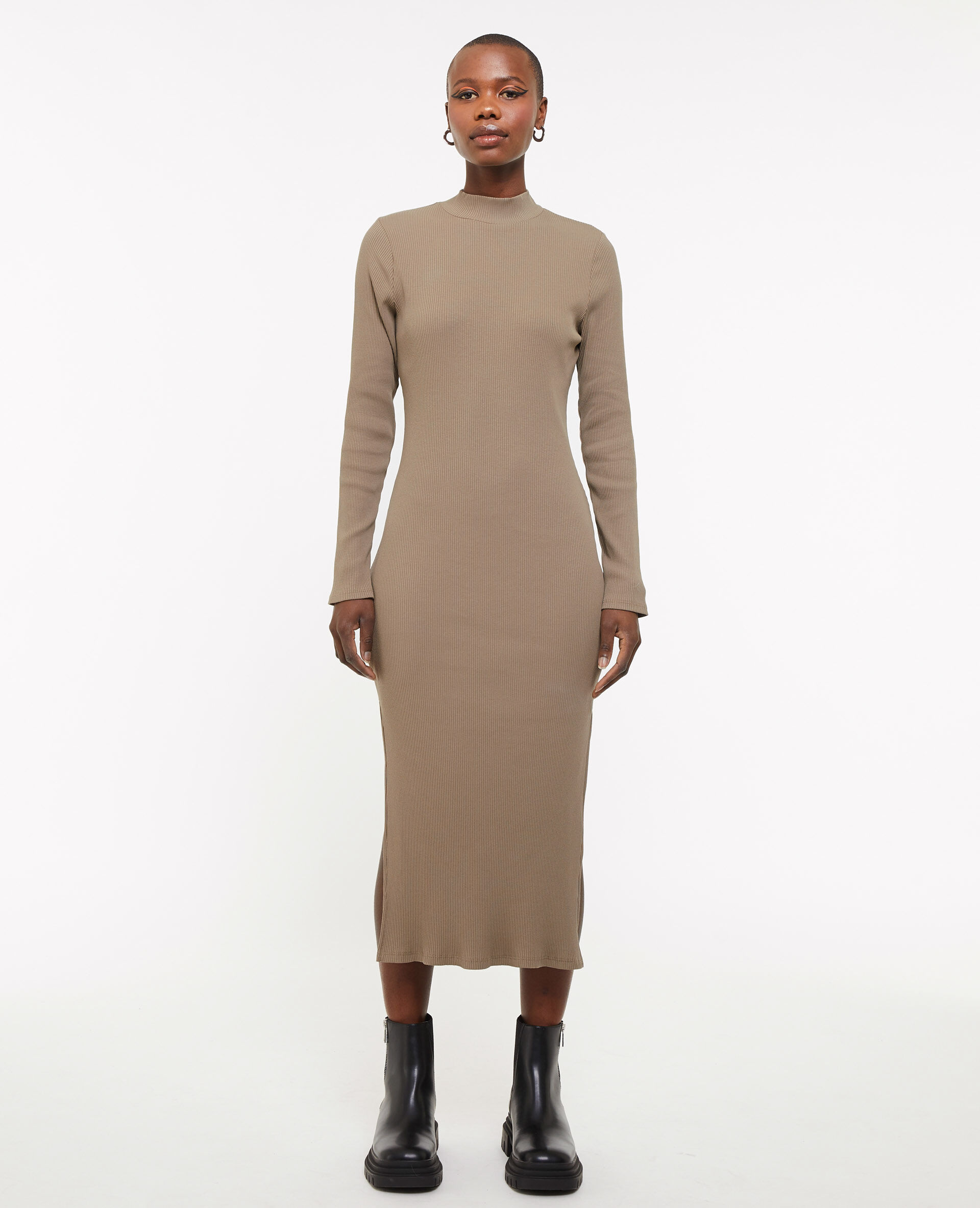 Robe midi moulante en maille côtelée - Taupe
