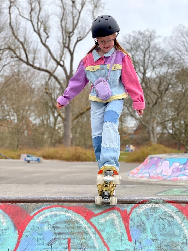 Outsiders - Chrome Edition Retro Skateboard Guld