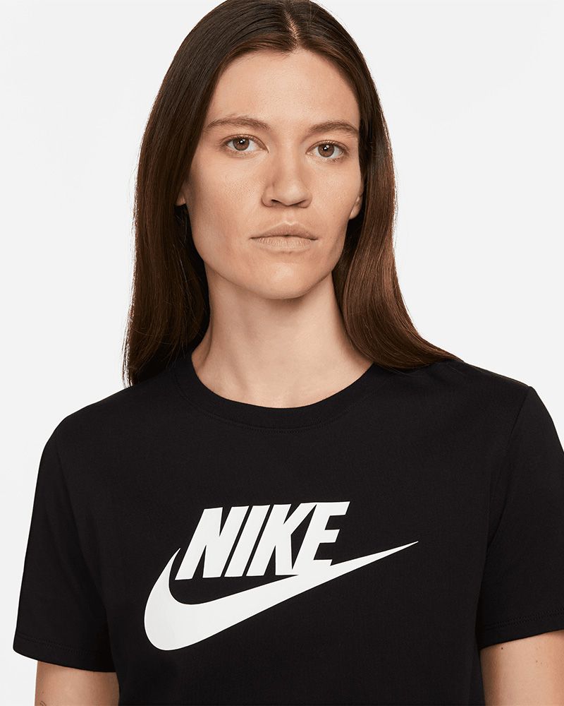 T-shirt Nike Sportswear Essential Noir pour femme