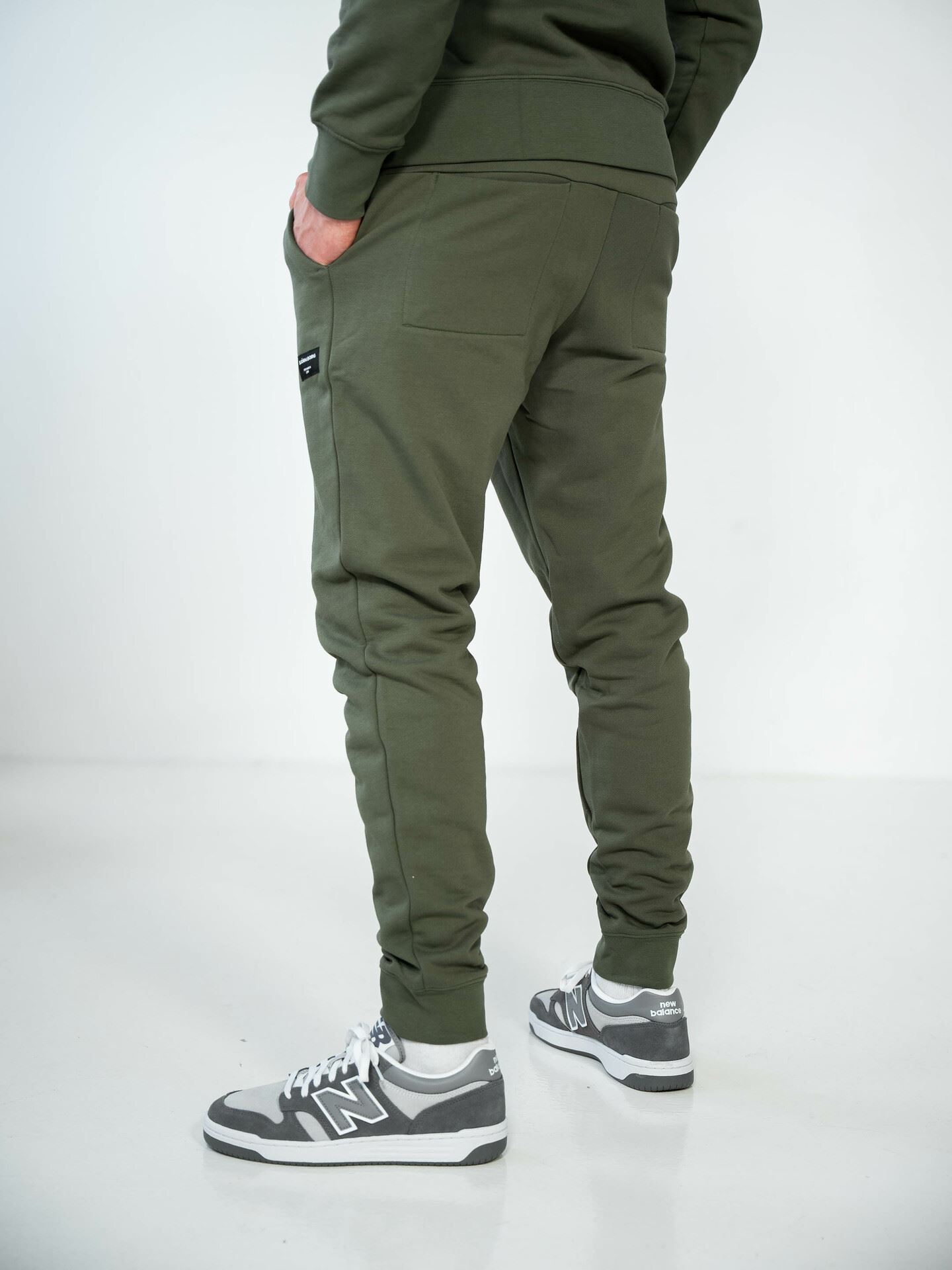 Centre Tapered Pants