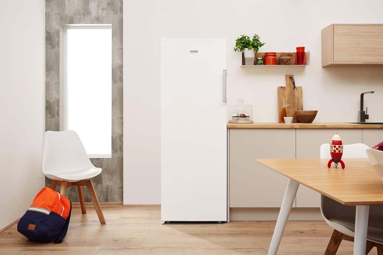 Privileg PFVN 266 W NoFrost Gefrierschrank/ 223 L Nutzinhalt/ nie mehr Abtauen dank NoFrost/Maxi-Box/Supergefrierfunktion/EasyOpen Ventil, Weiß