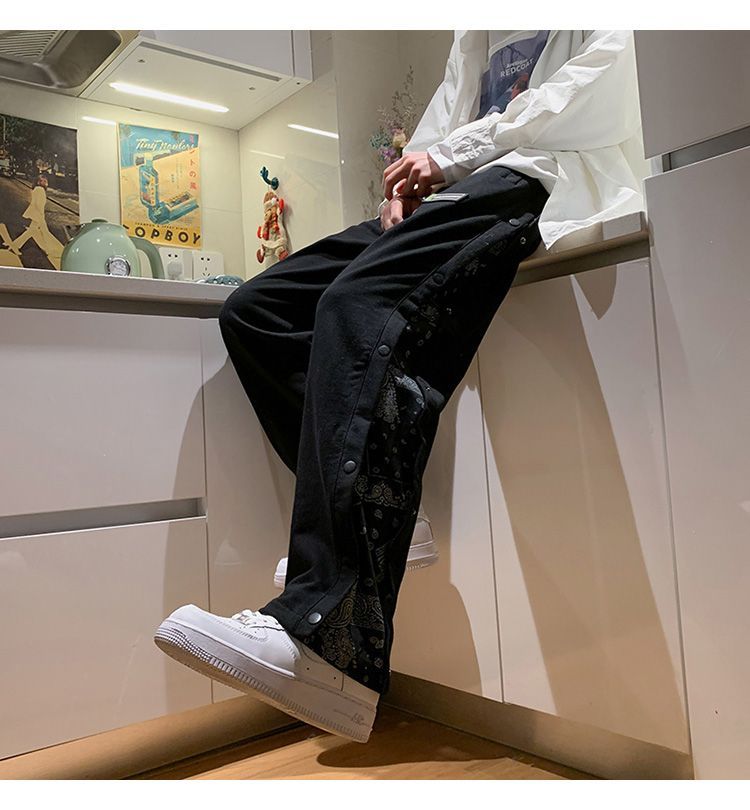 Oakjam - Crop Paisley Panel Sweatpants
