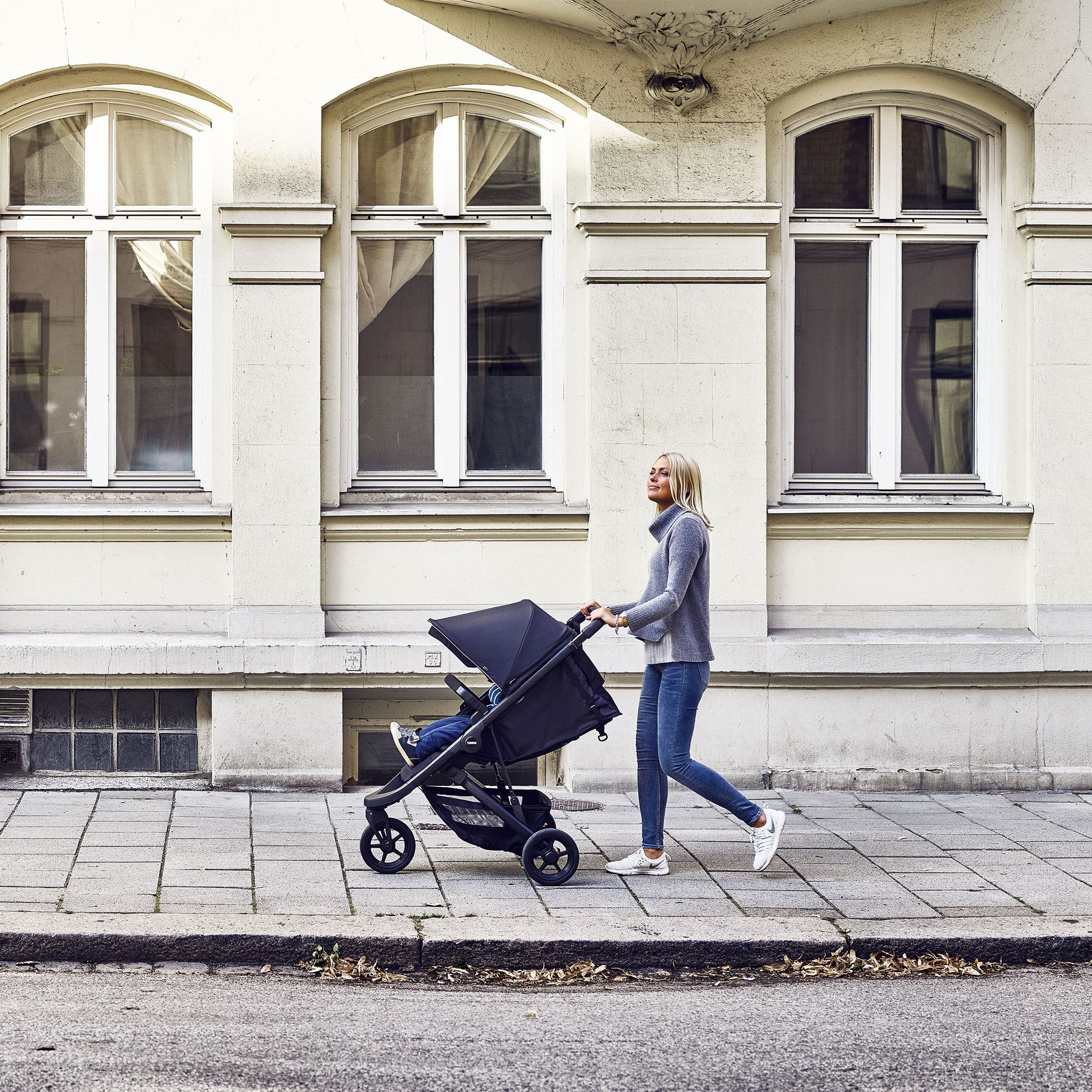 Thule Poussette Thule Spring - Noir  Midnight Noir
