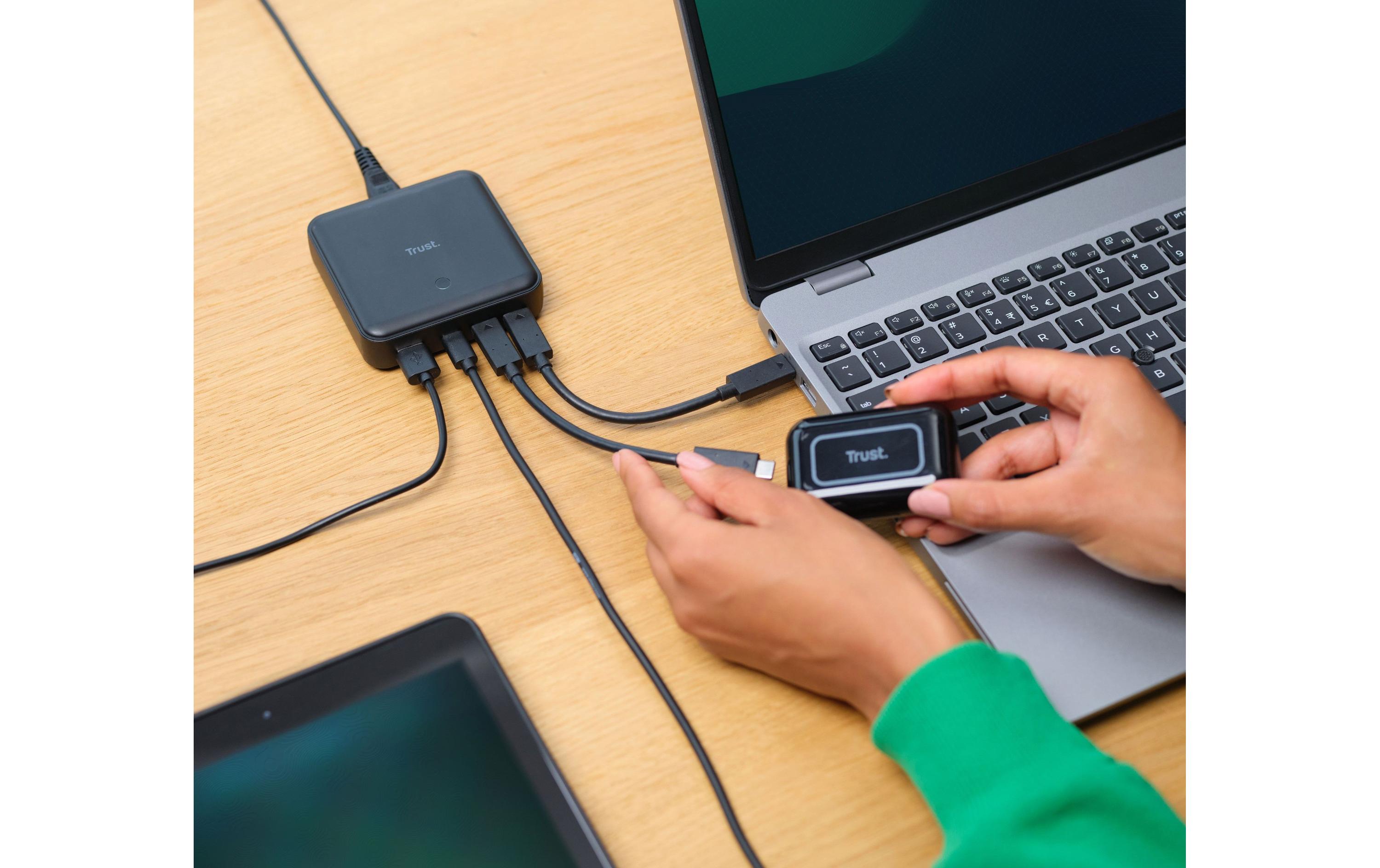 USB-Wandladegerät Maxo100W Ladegerät mit drei USB-C- und einem USB-A-Anschluss