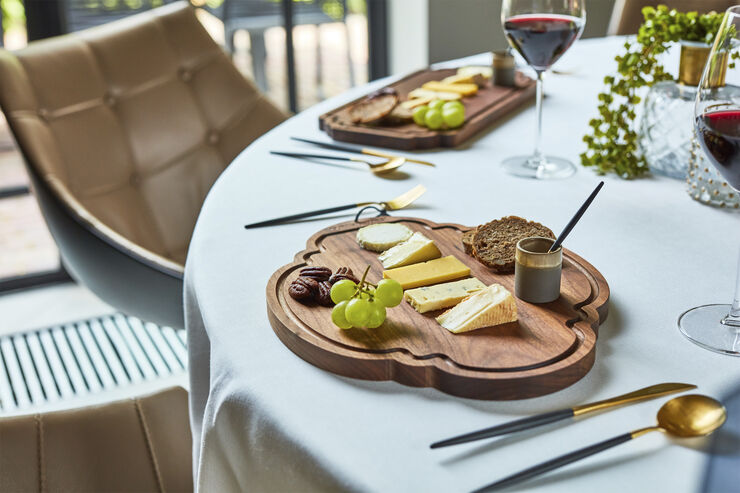 DutchDeluxes Breakfast Board Oval - Walnut Solid walnut