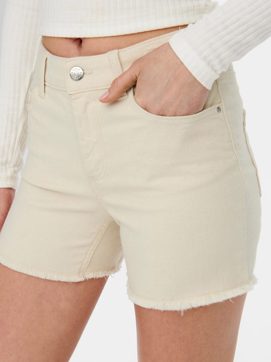 ONLY  Blush Mid Short