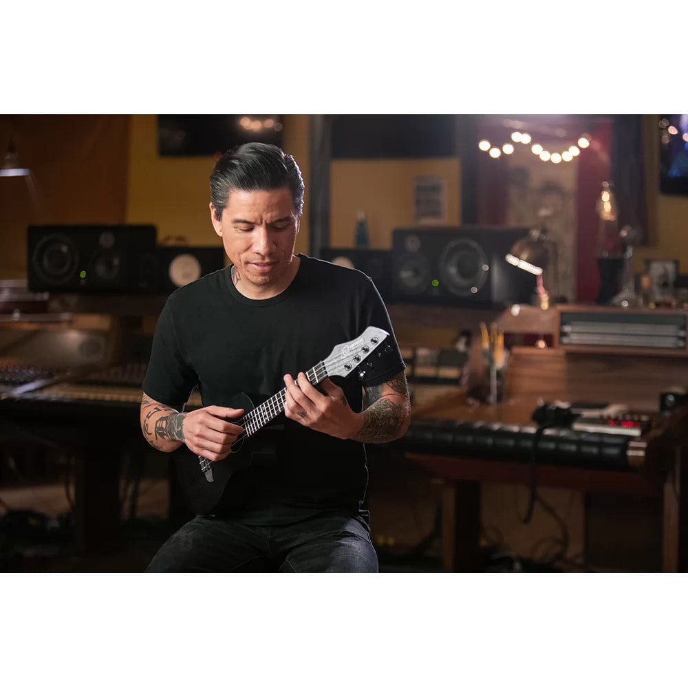 Ortega RUHZ-CE-SBK Horizon Series Concert Ukulele Black elektrisch-akoestische concert ukelele