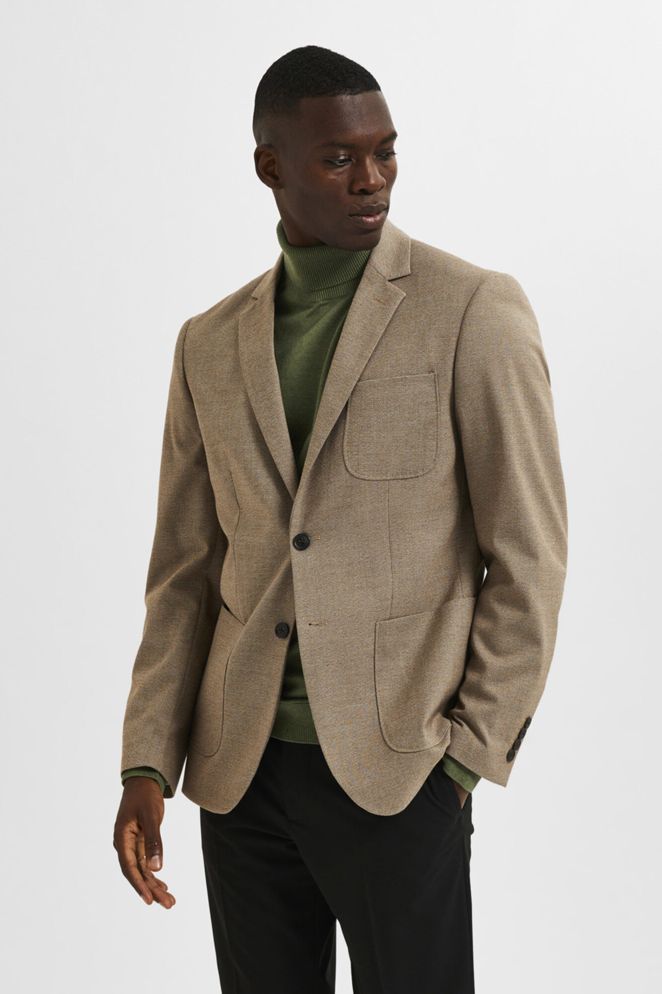 Blazer slim fit confeccionado com materiais reciclados - Marrom