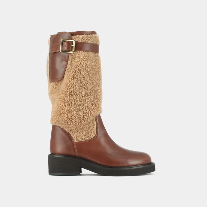 Bottes à talons et boucles latérales  en cuir et fourrure cognac
