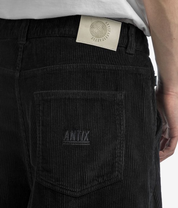 Antix Atlas Corduroy Shorts (black)