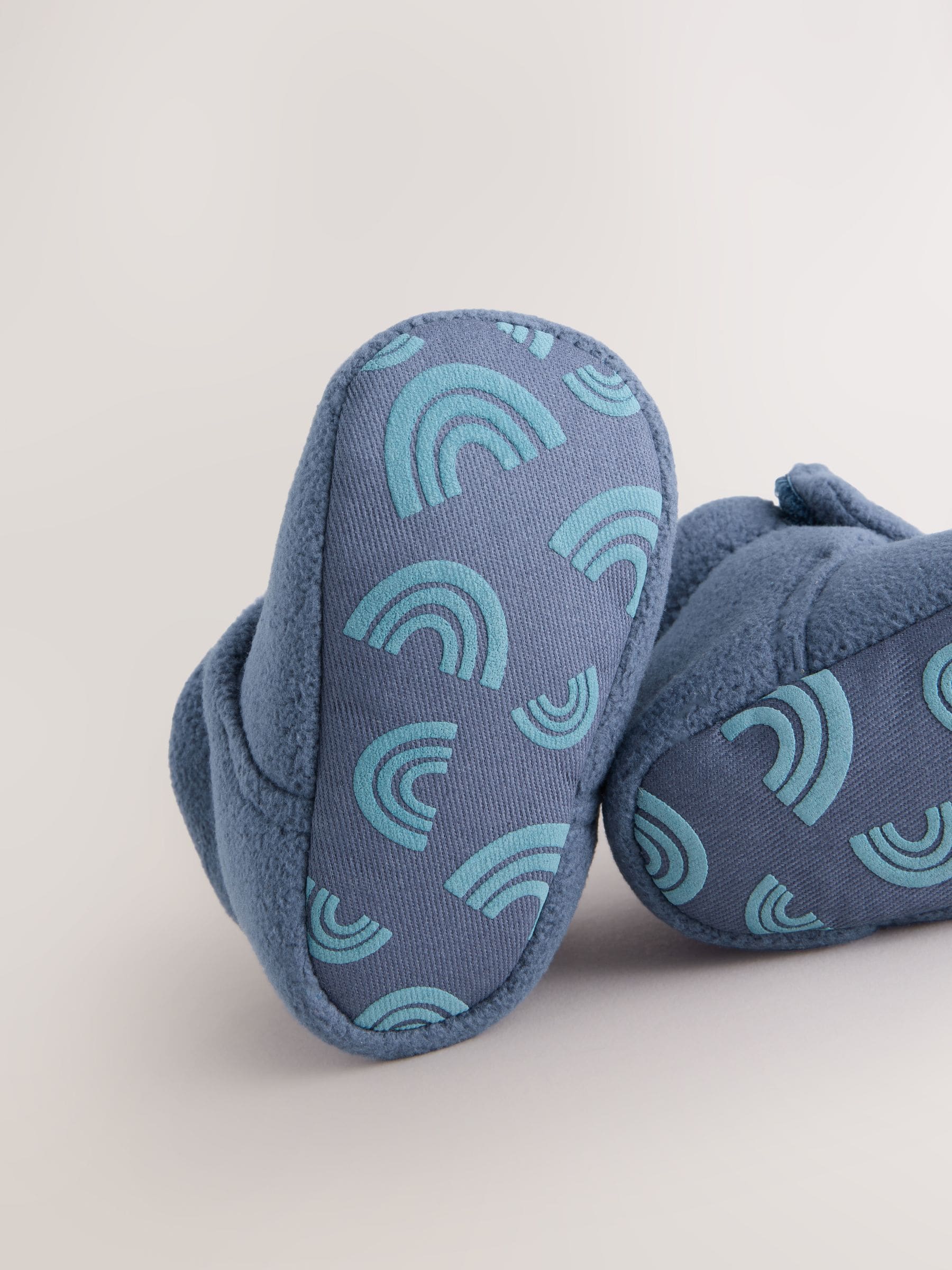 Marineblauw - Baby slofjes met klittenbandsluiting (0-2mnd)
