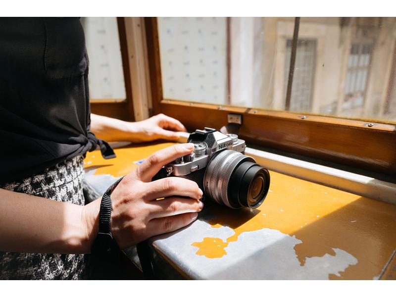 Nikon Fotokamera ZFC KIT 16-50 MM Einzigartige Systemkamera in klassischem Nikon-Design