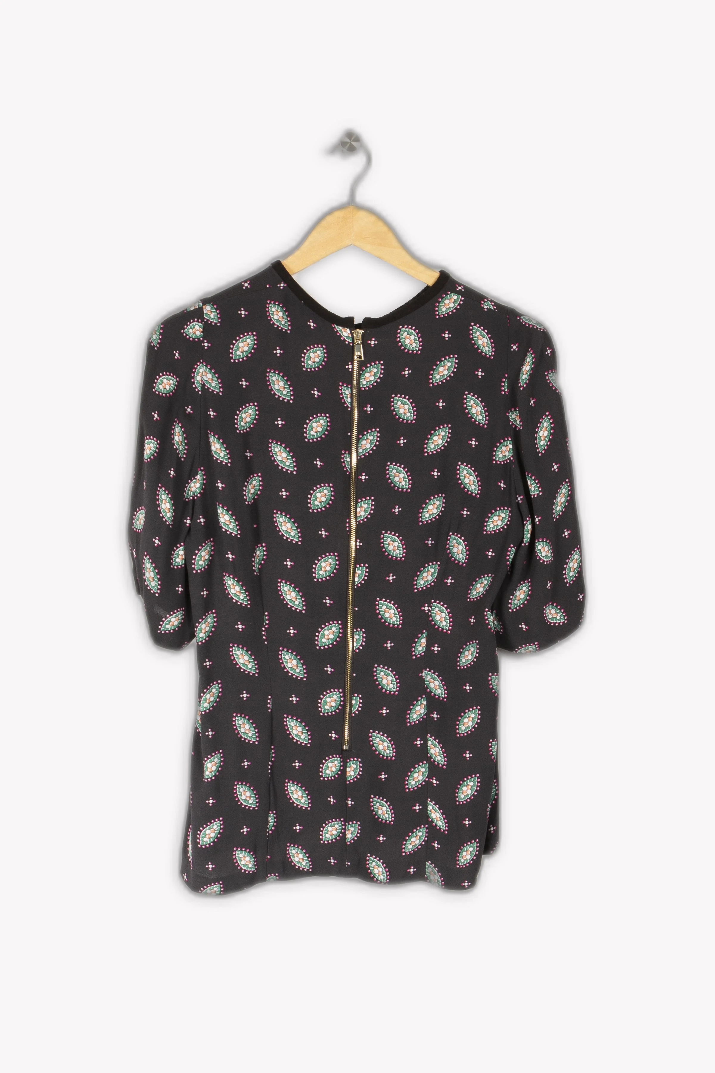 Top | Noir