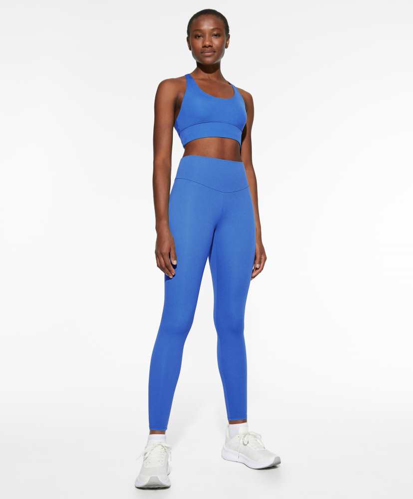 Sutiã esportivo com suporte médio para os seios.