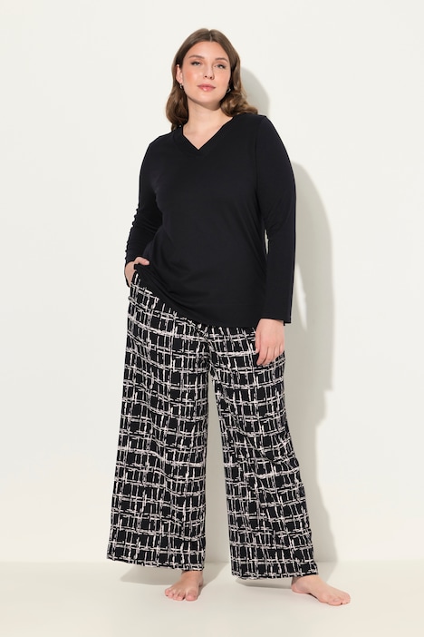 Pyjama, V-Ausschnitt, ausgestelltes Bein, Langarm, Taschen