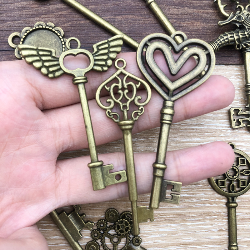 (12er Set) Metall Schlüssel Vintage DIY Schmuck Schlüsselanhänger Handtaschen Accessoire - Bronze