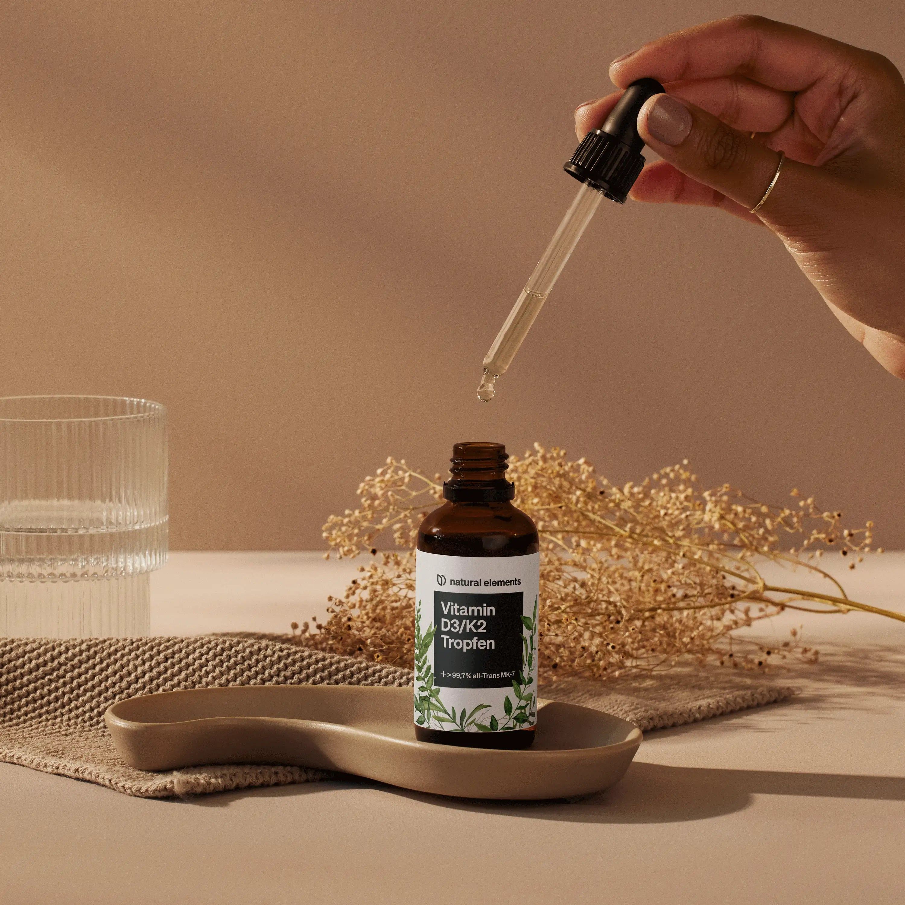 natural elements Vitamin D3 K2