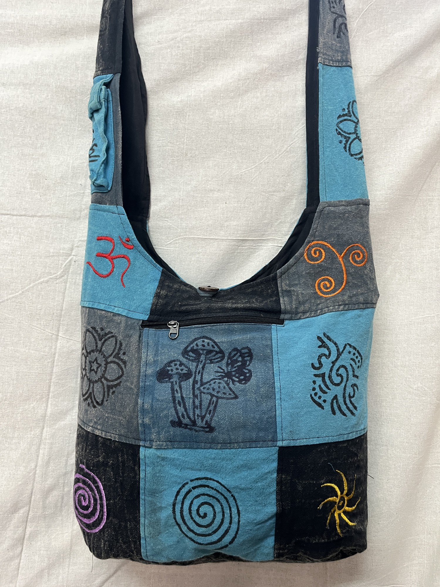 Patchwork Schultertasche, blau, B 38 cm, H 40 cm, L 12 cm günstig bestellen