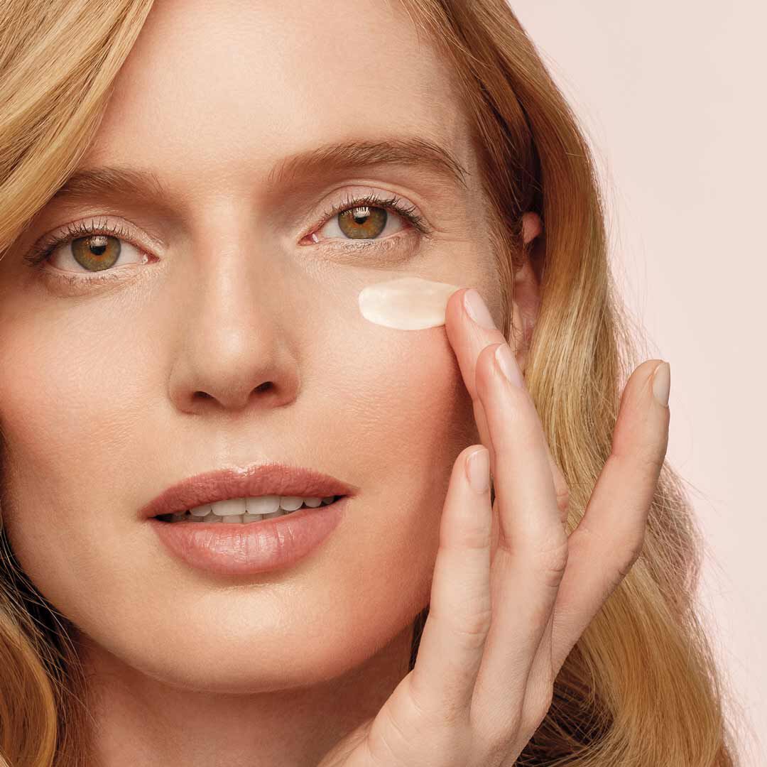 SHISEIDO BENEFIANCE WRINKLE SMOOTHING EYE CREAM - 15ml