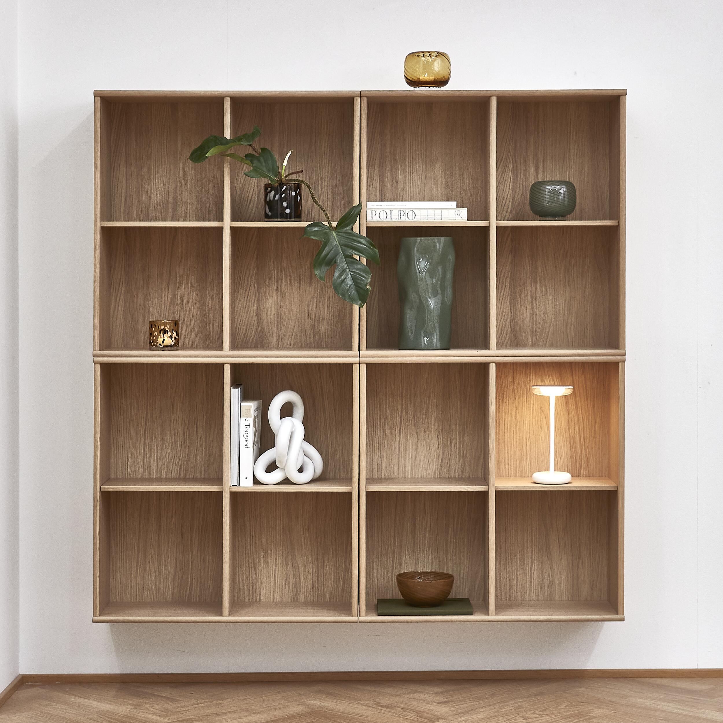 Mistral classic Reol med 4 moduler med 4 rum hver i egefinér