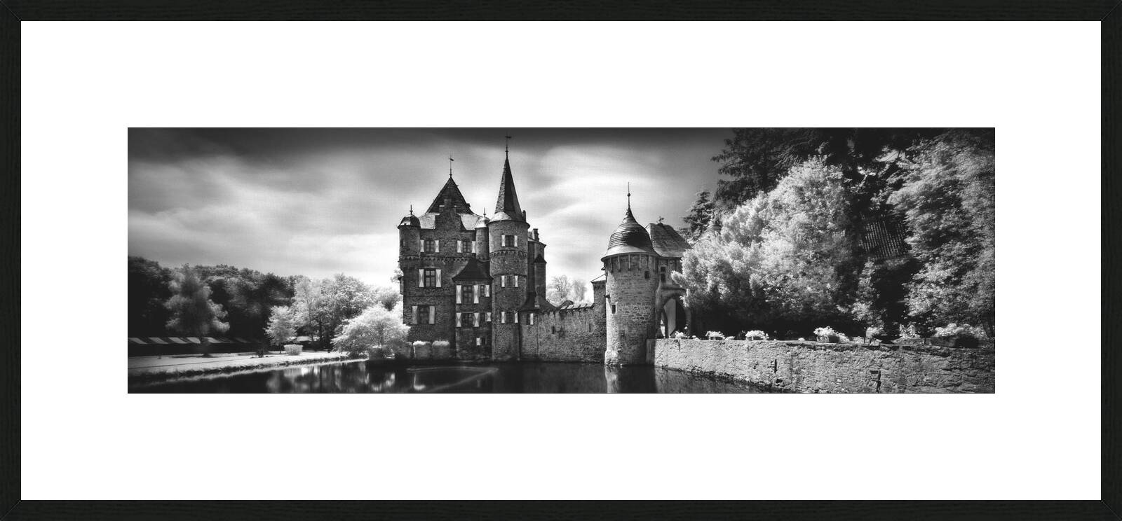 Burg Satzvey by Wolfgang Mothes - Limited Edition. Edition of: 100. Signed.
