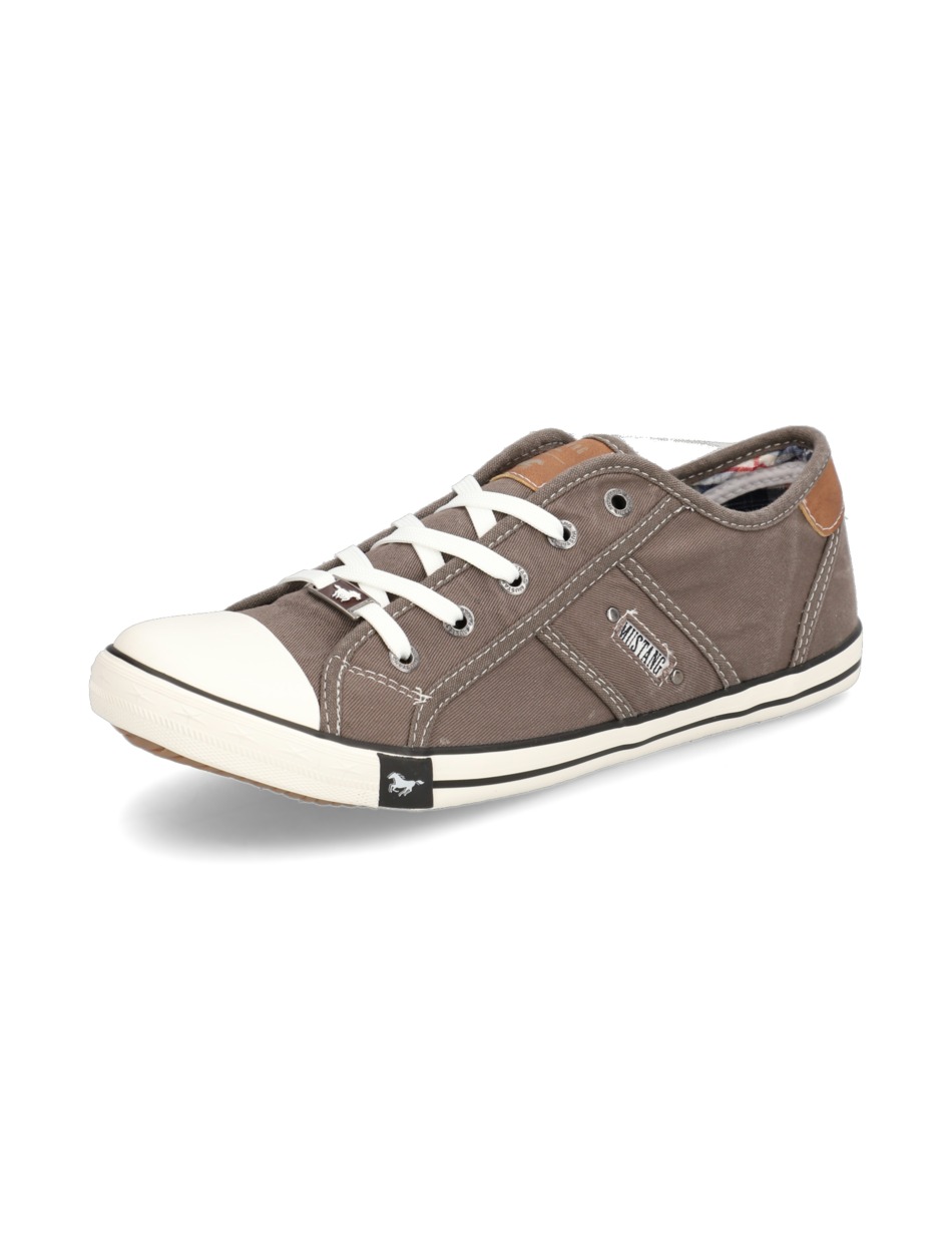 Canvas Sneaker