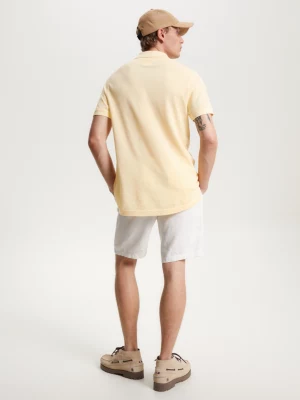 Polo de corte regular com gola exclusiva