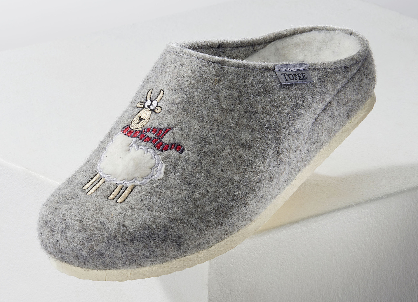 Kuschelwarme Hausschuh aus Wollfilz
