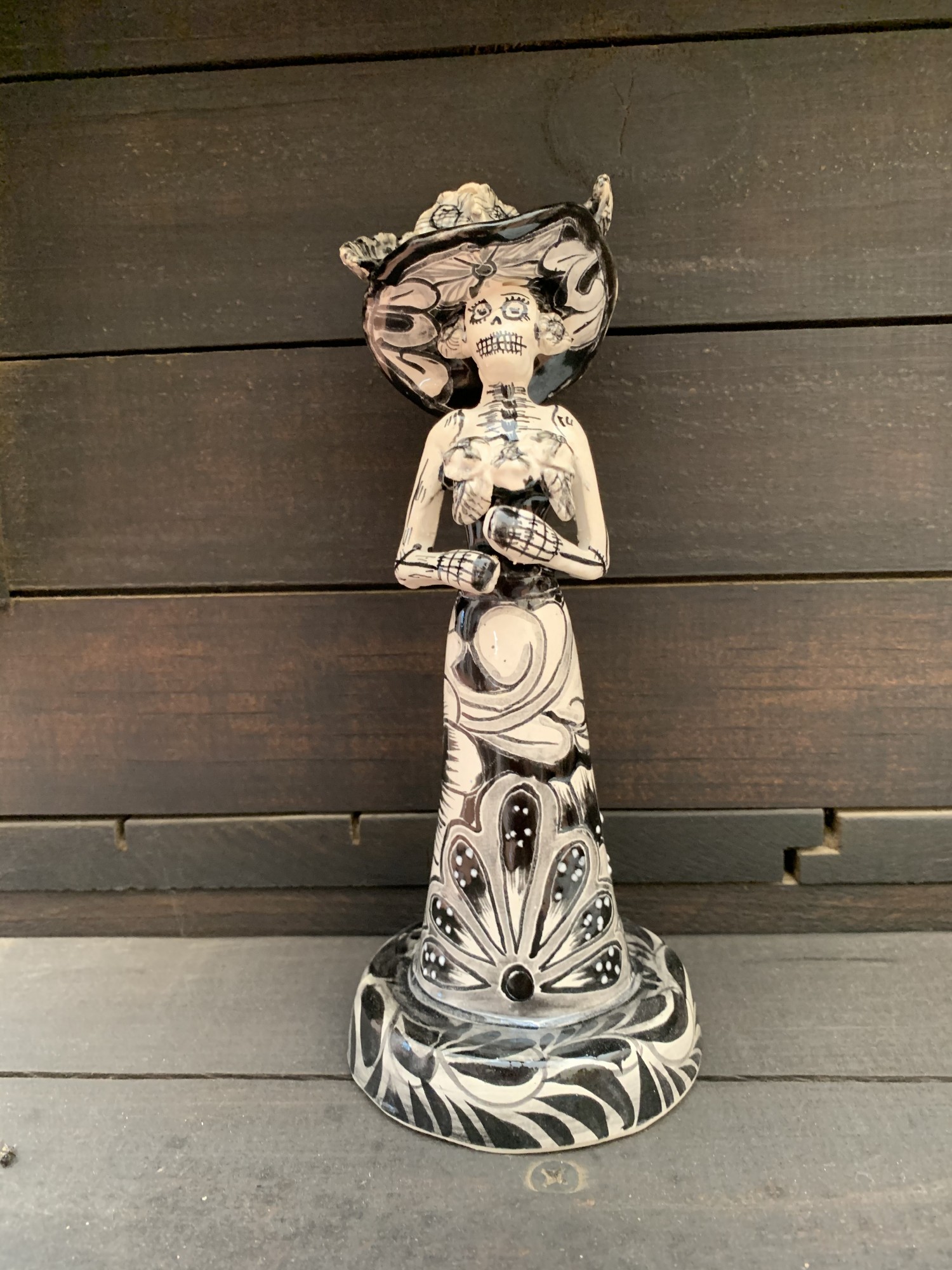 Keramik-Figur Catrina 'Lisa Nano', s/w, Ø 9 cm, H 22 cm von fischer's lagerhaus