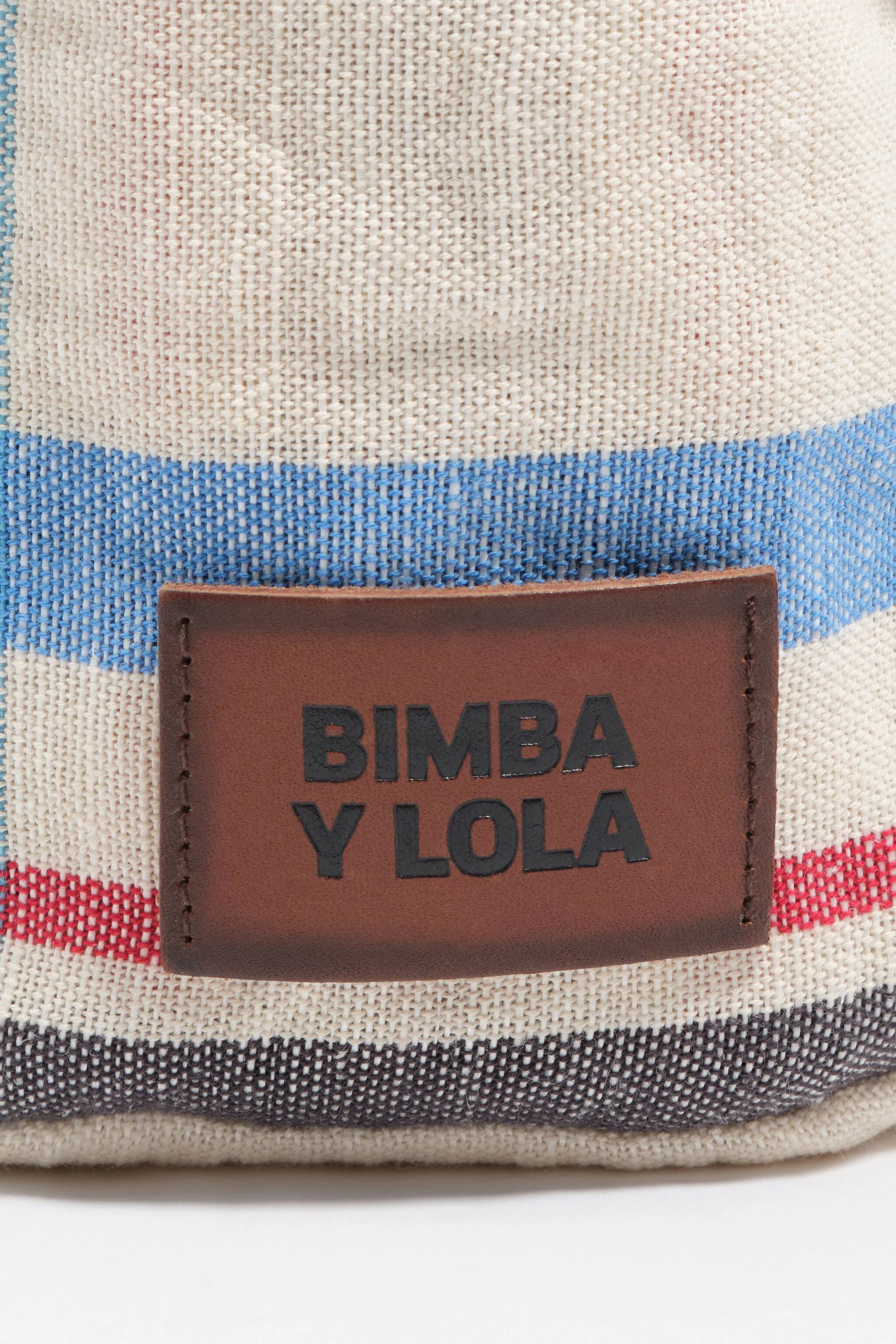 Bolsa pequena de linho cor creme